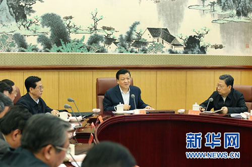 2月9日，中共中央政治局常委、中央党的群众路线教育实践活动领导小组组长刘云山在北京主持召开中央党的群众路线教育实践活动领导小组第九次会议。